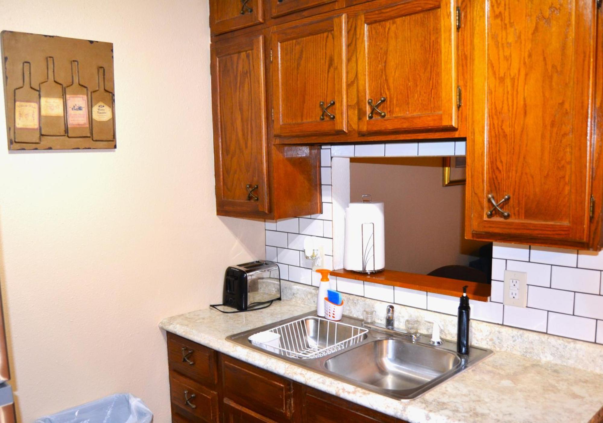Urban Oasis Apartment Grand Forks Bagian luar foto