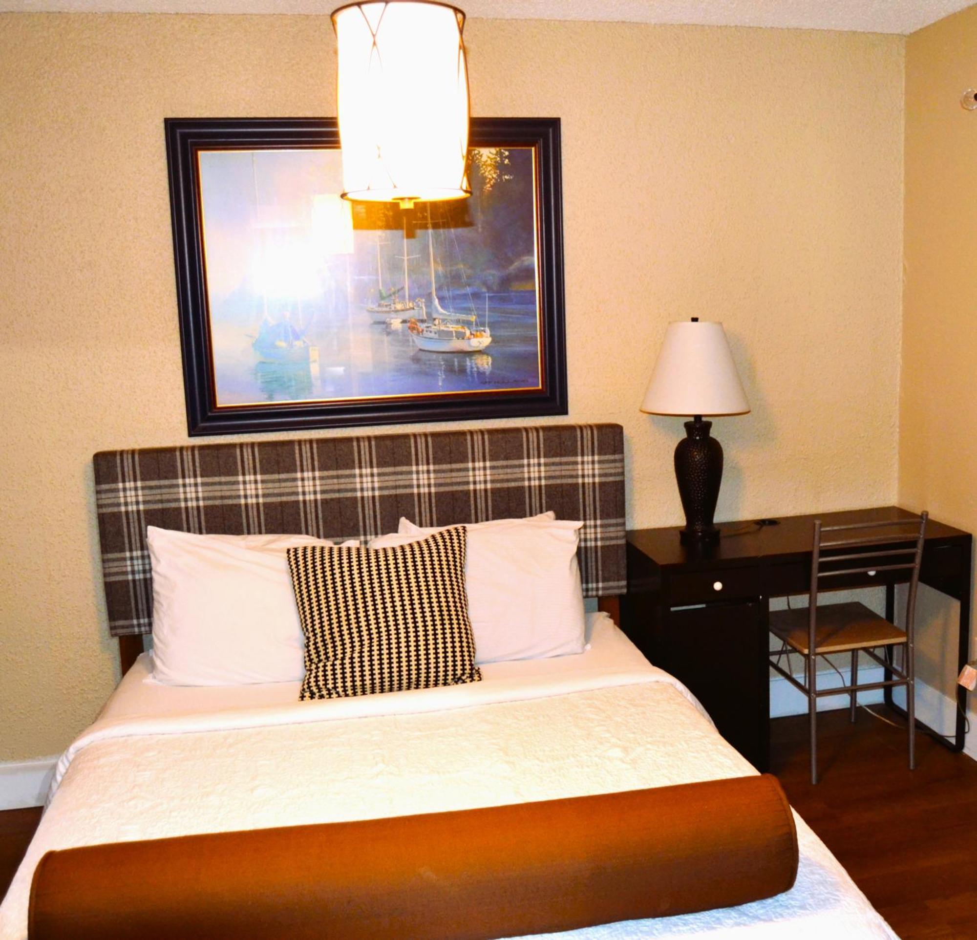 Urban Oasis Apartment Grand Forks Bagian luar foto